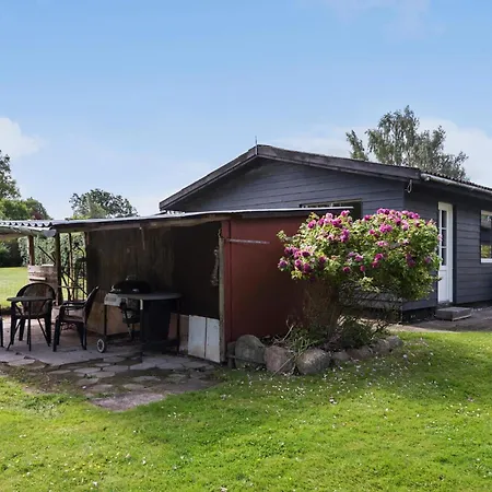 Lovely In Faxe Ladeplads With Wifi * Fakse Ladeplads