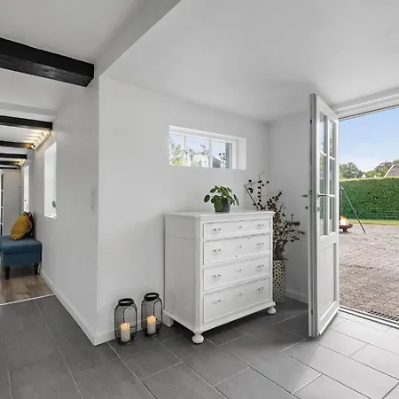 Lovely In Faxe Ladeplads With Wifi Сasa de vacaciones *