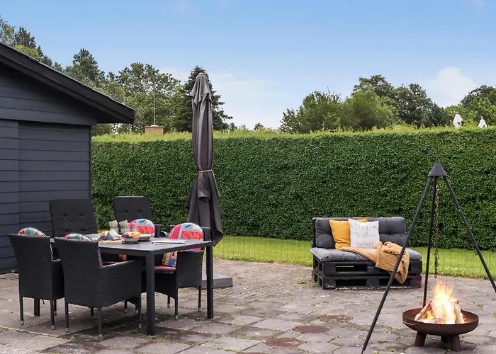 Lovely In Faxe Ladeplads With Wifi Fakse Ladeplads