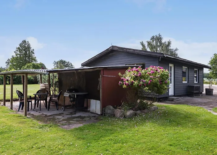 Lovely In Faxe Ladeplads With Wifi * Fakse Ladeplads